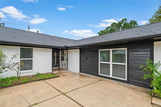 5703 De Milo Drive, Houston, TX 77092