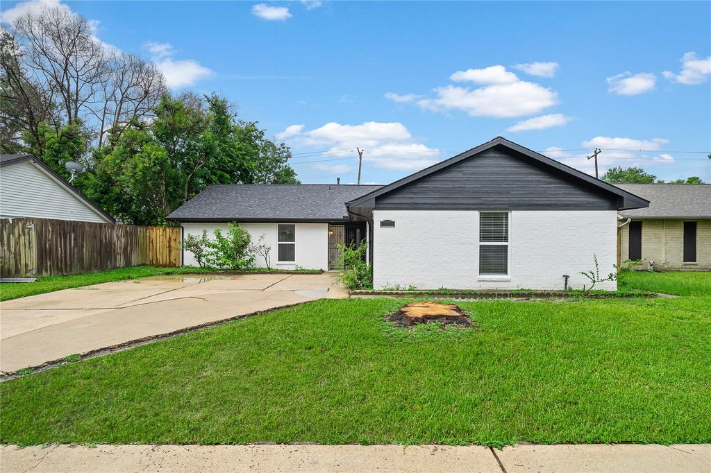 5703 De Milo Drive, Houston, TX 77092