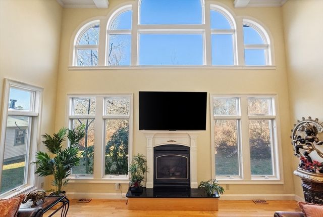 34 Allen St., Lexington, MA 02421