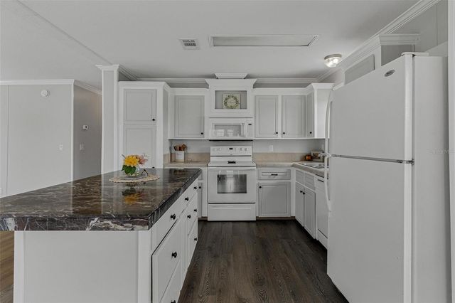 4400 LITTLE CRITTER TRAIL, Lady Lake, FL 32159