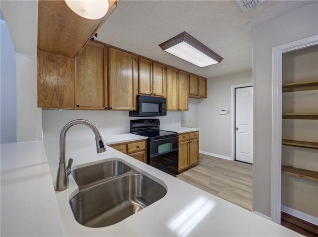 4621 Sierra Blanca Blvd, Corpus Christi, TX 78413