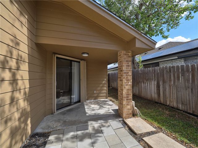 4621 Sierra Blanca Blvd, Corpus Christi, TX 78413