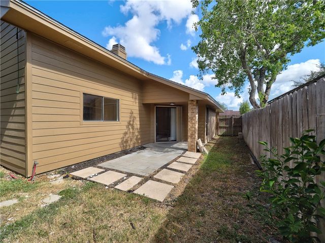 4621 Sierra Blanca Blvd, Corpus Christi, TX 78413