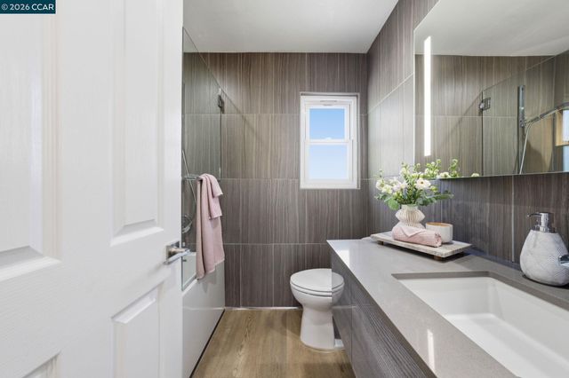 1079 Ginger Ln, San Jose, CA 95128