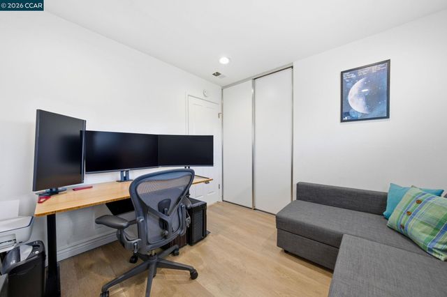 1079 Ginger Ln, San Jose, CA 95128