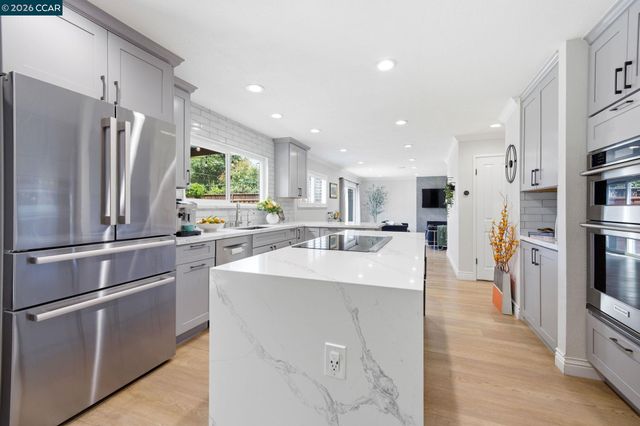 1079 Ginger Ln, San Jose, CA 95128