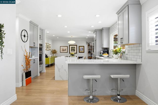 1079 Ginger Ln, San Jose, CA 95128