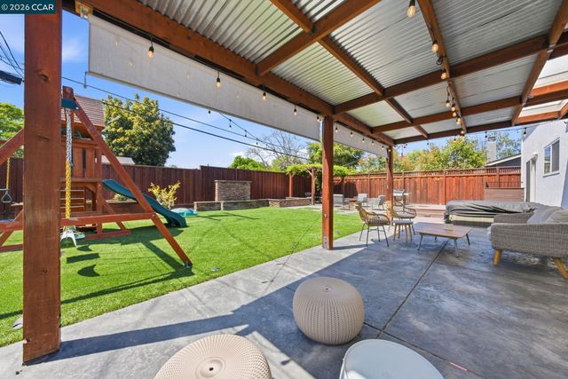 1079 Ginger Ln, San Jose, CA 95128