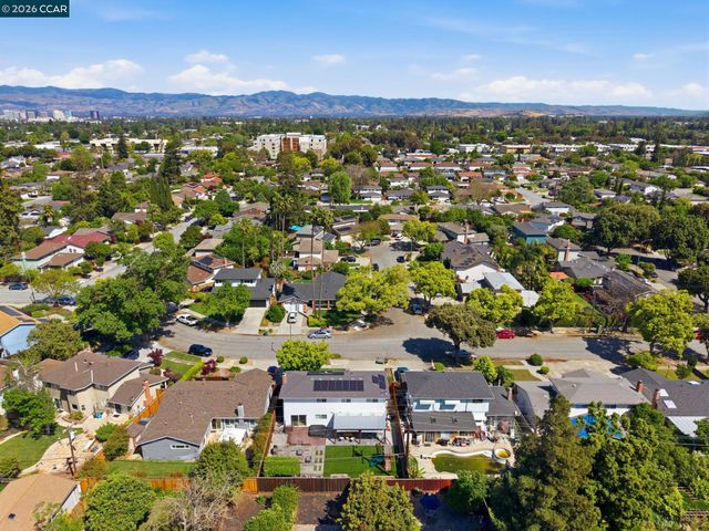 1079 Ginger Ln, San Jose, CA 95128