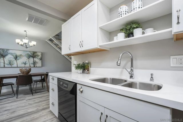 4242 Loma Riviera, San Diego, CA 92110