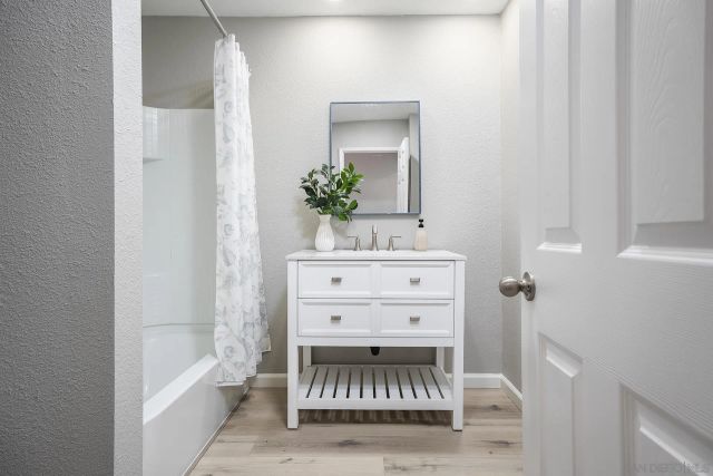 4242 Loma Riviera, San Diego, CA 92110