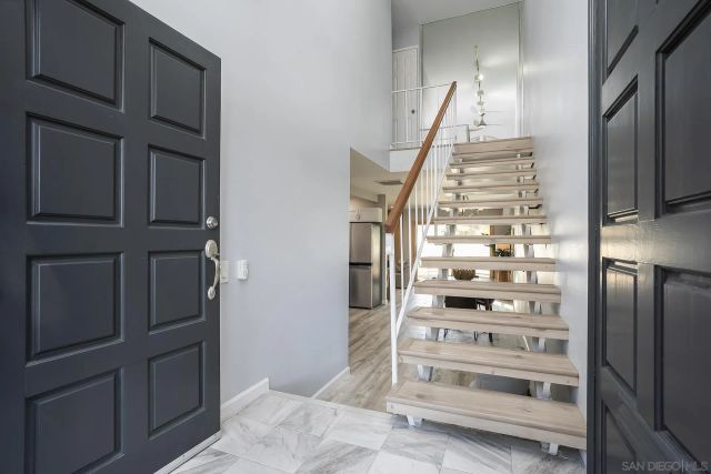 4242 Loma Riviera, San Diego, CA 92110