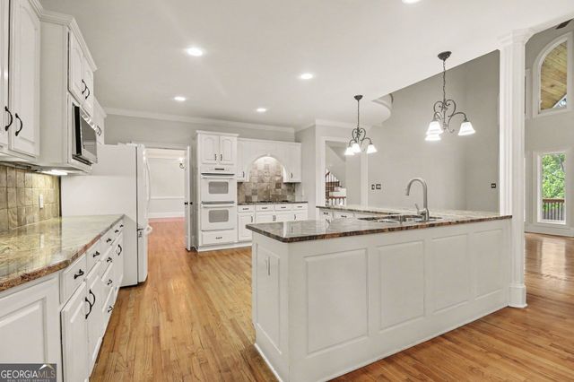 200 Wicklawn Way, Roswell, GA 30076