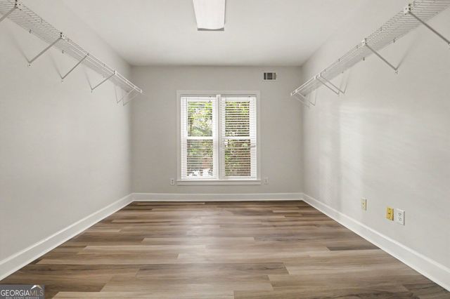 200 Wicklawn Way, Roswell, GA 30076