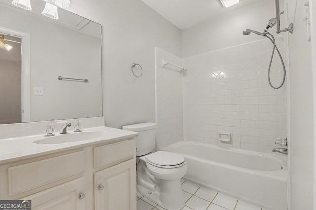 200 Wicklawn Way, Roswell, GA 30076