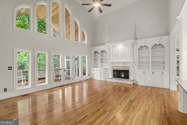 200 Wicklawn Way, Roswell, GA 30076