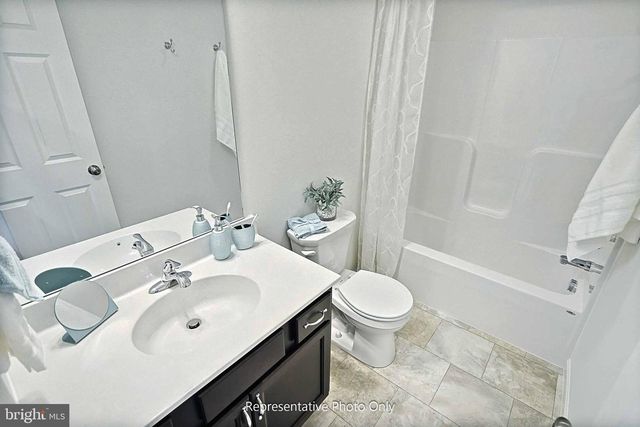 186 MARISSA CT, Newmanstown, PA 17073