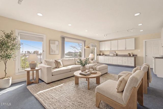 570 Poli Street, Ventura, CA 93001