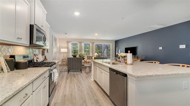 119 Gallop WAY, Yorktown, VA 23690