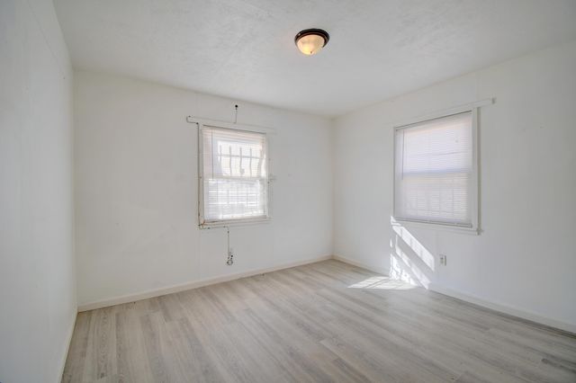 325 Rhode Island Street NE, Albuquerque, NM 87108