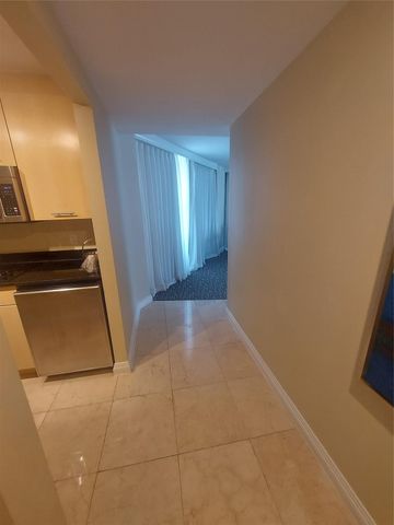 2670 E SUNRISE Boulevard 301, Fort Lauderdale, FL 33304