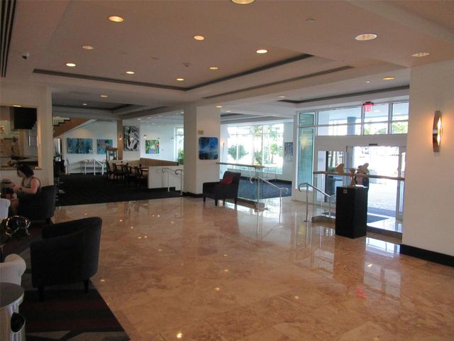 2670 E SUNRISE Boulevard 301, Fort Lauderdale, FL 33304
