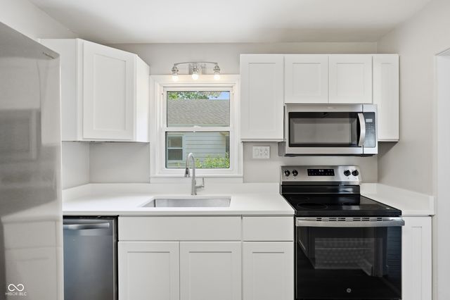 4723 Hinesley Avenue, Indianapolis, IN 46208