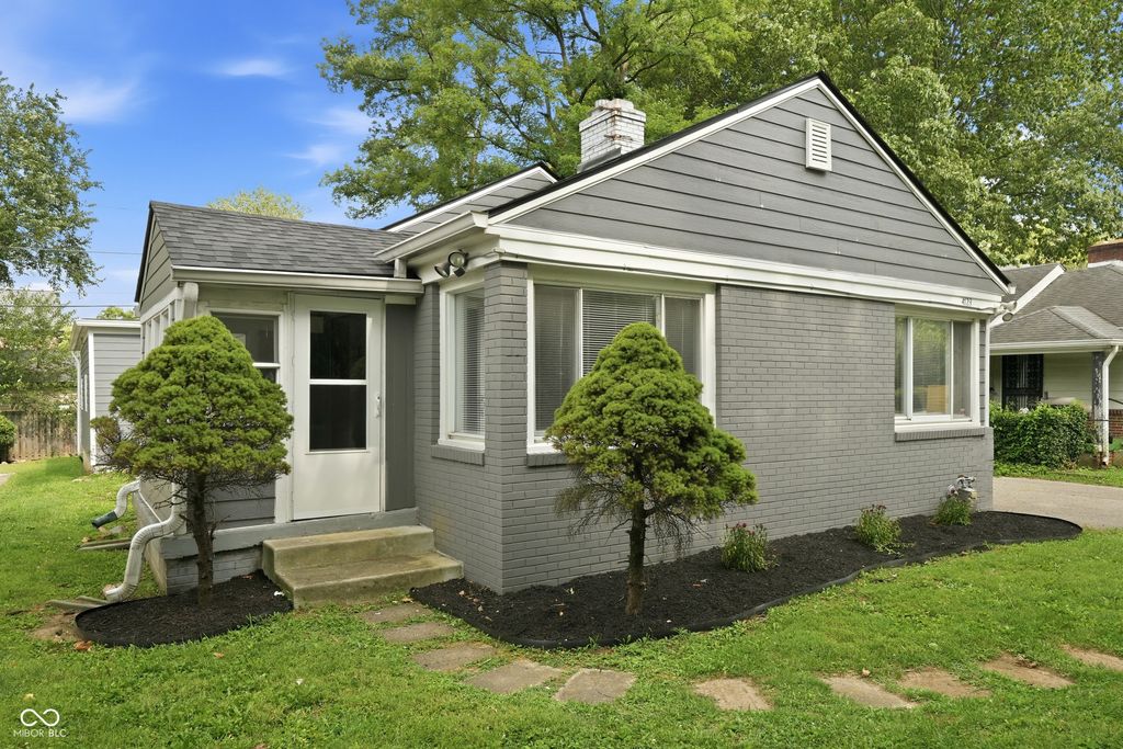 4723 Hinesley Avenue, Indianapolis, IN 46208