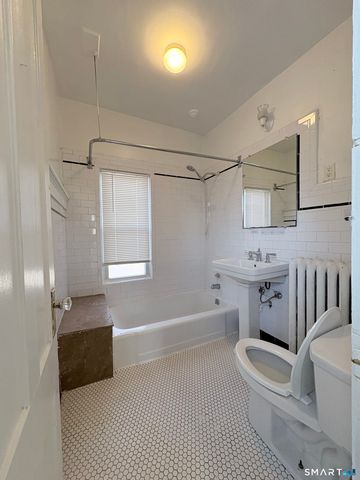 733 Elm Street 2, New Haven, CT 06511