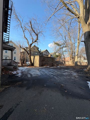 733 Elm Street 2, New Haven, CT 06511