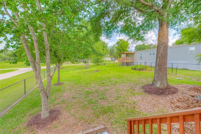 300 & 301 Tortuga Way, Point Blank, TX 77364