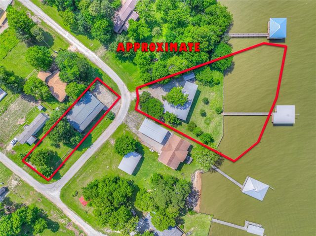 300 & 301 Tortuga Way, Point Blank, TX 77364