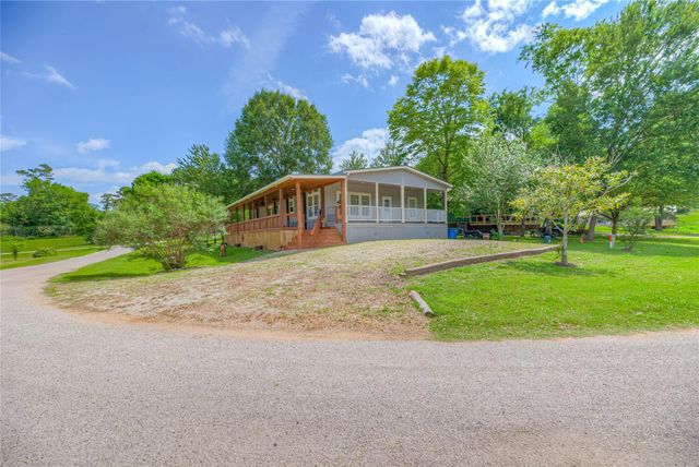 300 & 301 Tortuga Way, Point Blank, TX 77364