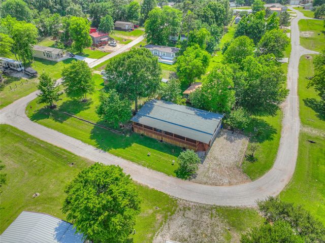 300 & 301 Tortuga Way, Point Blank, TX 77364