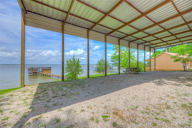 300 & 301 Tortuga Way, Point Blank, TX 77364
