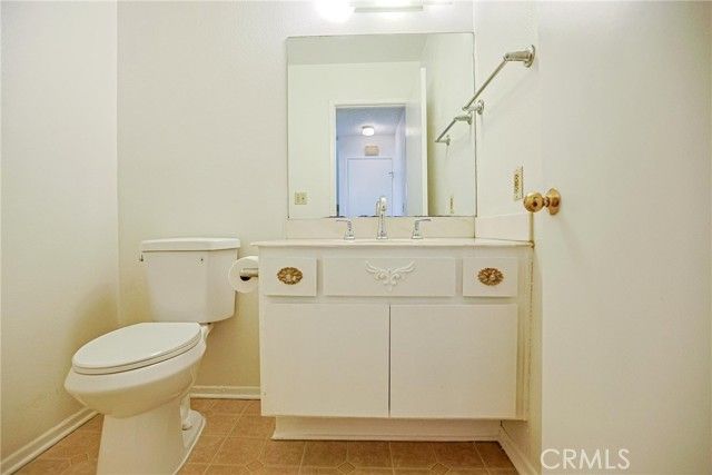 5106 W 1st, Santa Ana, CA 92703