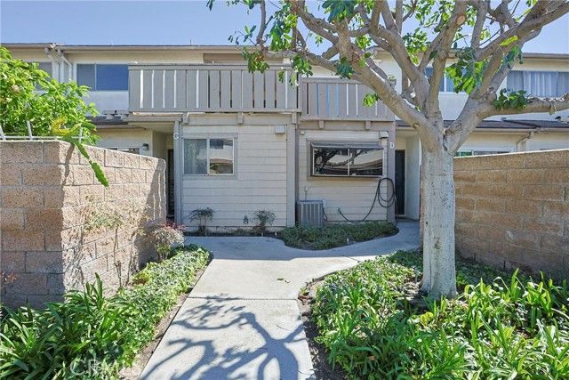 5106 W 1st, Santa Ana, CA 92703