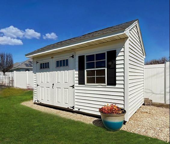 410 W Sangamon Street, Fisher, IL 61843