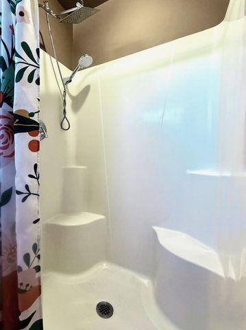 410 W Sangamon Street, Fisher, IL 61843