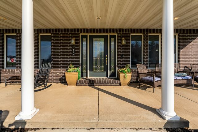 410 W Sangamon Street, Fisher, IL 61843