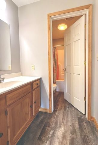 410 W Sangamon Street, Fisher, IL 61843