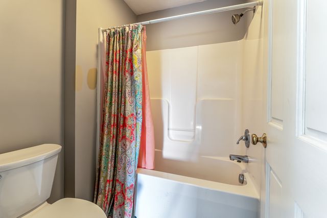 410 W Sangamon Street, Fisher, IL 61843