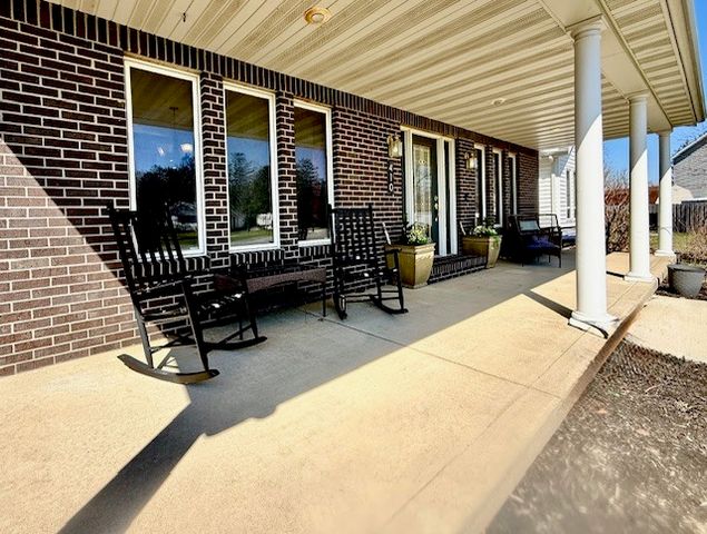 410 W Sangamon Street, Fisher, IL 61843