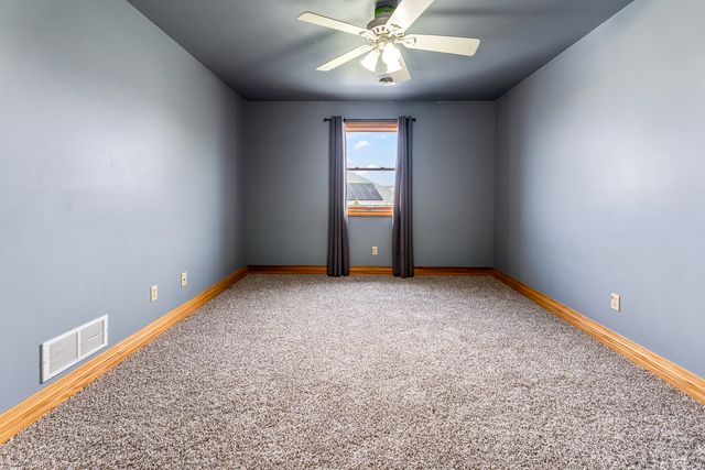 410 W Sangamon Street, Fisher, IL 61843