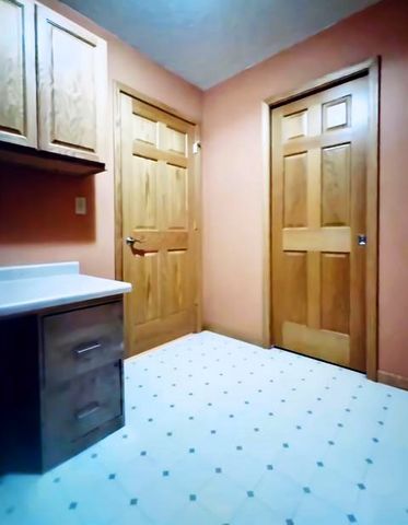 410 W Sangamon Street, Fisher, IL 61843