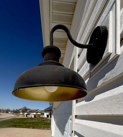 410 W Sangamon Street, Fisher, IL 61843