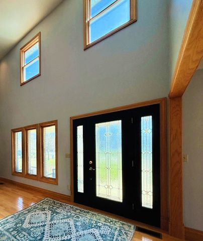 410 W Sangamon Street, Fisher, IL 61843