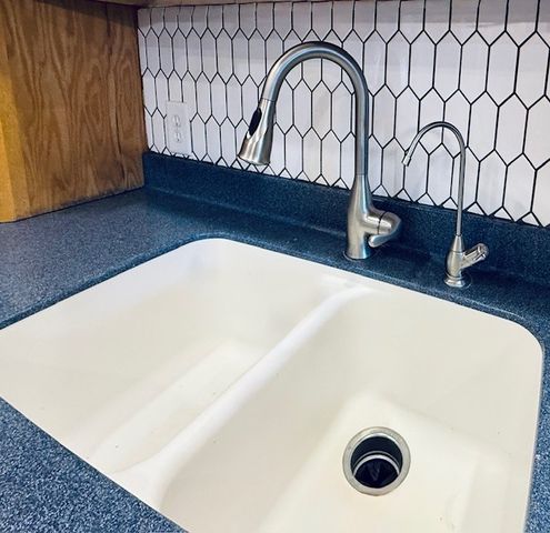 410 W Sangamon Street, Fisher, IL 61843