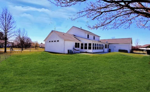 410 W Sangamon Street, Fisher, IL 61843