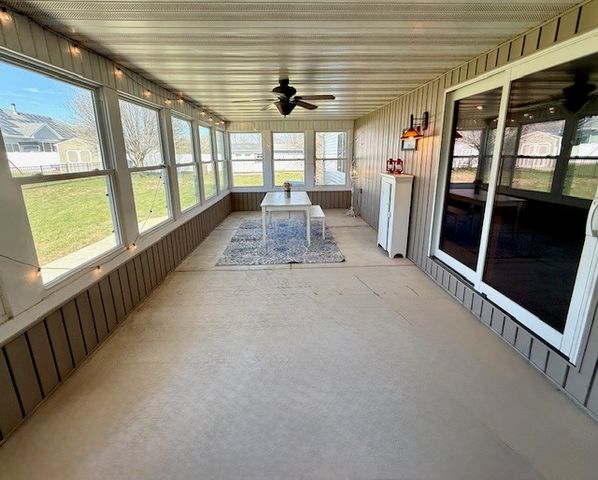 410 W Sangamon Street, Fisher, IL 61843